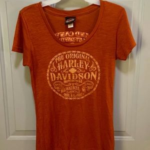 Women’s medium Harley Davidson shirt
